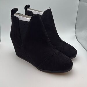 Dunes Women's Pull On  Wedge Bootie, Soft Vegan Suede SIZE 8 WIDE BLACK